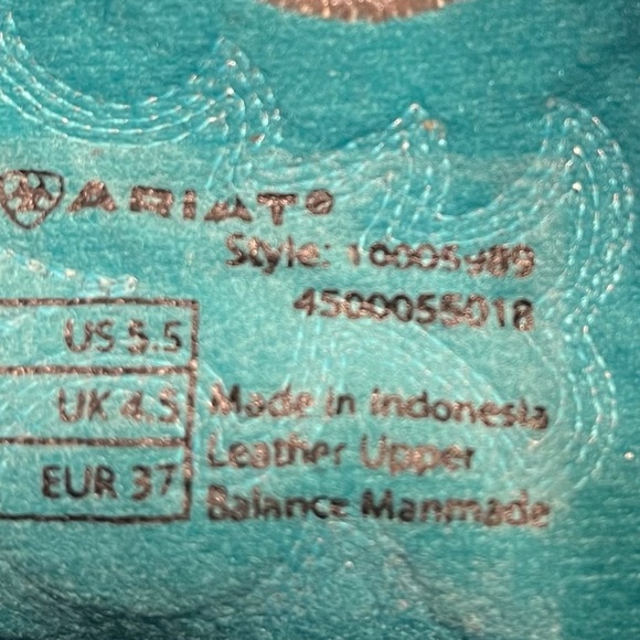 Ariat cowgirl boots - Picture 10 of 10